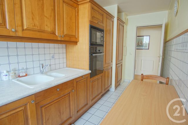 Appartement F5 à vendre - 5 pièces - 91.24 m2 - CHOISY LE ROI - 94 - ILE-DE-FRANCE - Century 21 Acv