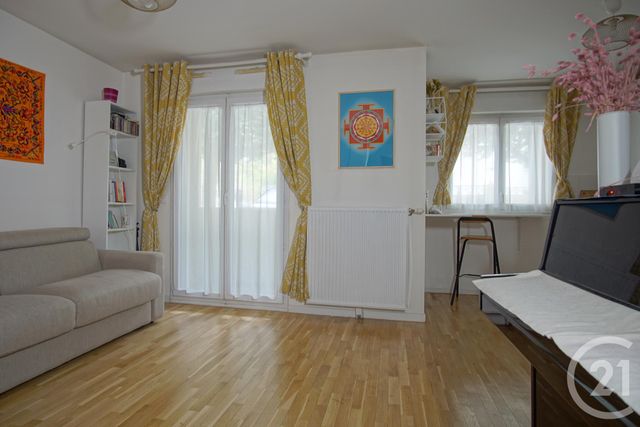 Appartement F1 à vendre - 1 pièce - 27.85 m2 - CHOISY LE ROI - 94 - ILE-DE-FRANCE - Century 21 Acv